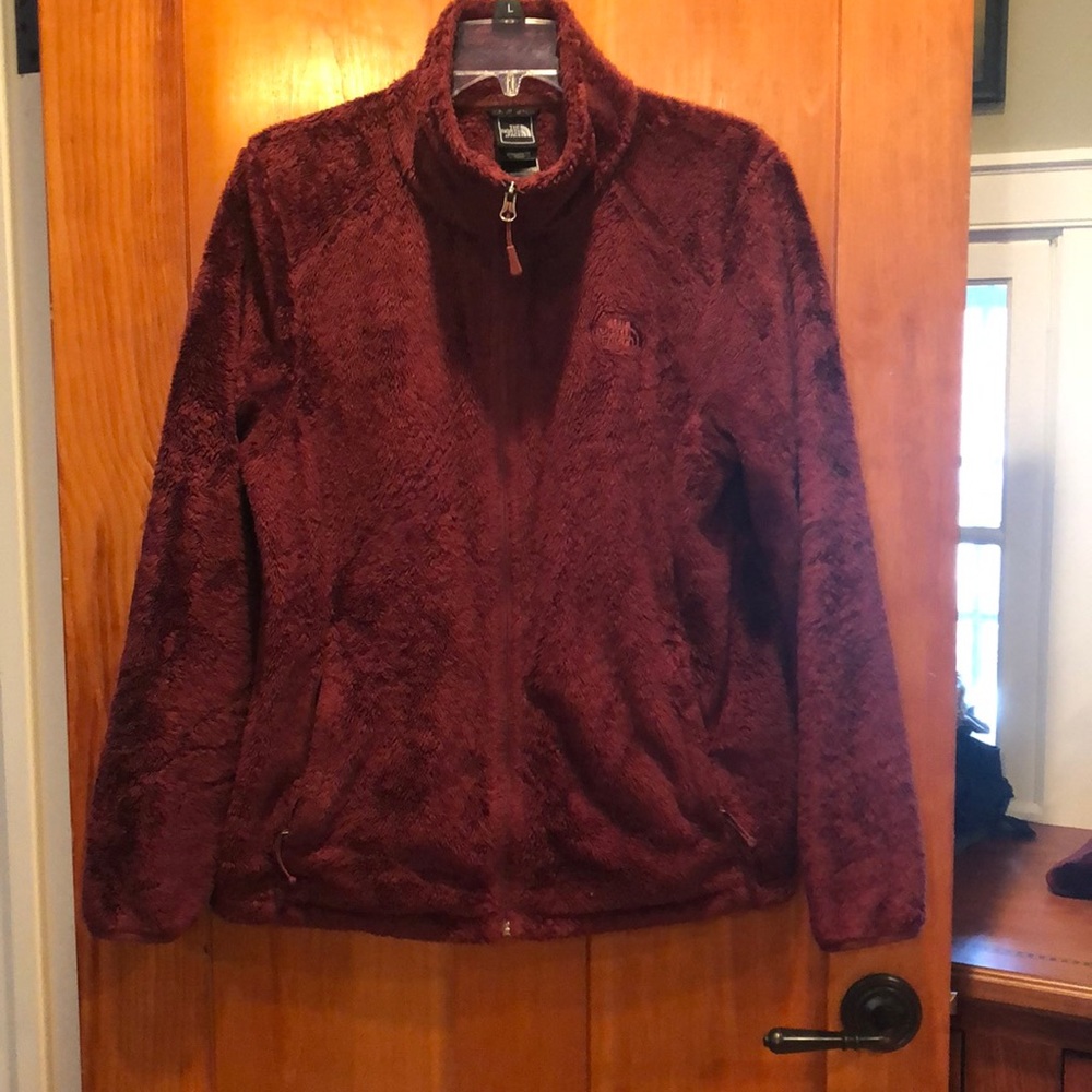 COPY - Women’s Northface maroon fuzzy fleece large